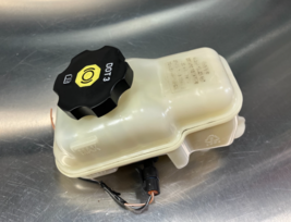 09-2013 cadillac cts 09-2011 cadillac sts brake fluid tank reservoir bot... - $54.87