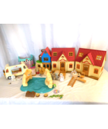 Calico Critters Lot Cozy Cottage Home Lakeside Lodge Secret Island Playh... - $1,413.68 MXN