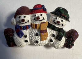 Brooch Pin Christmas  3 Happy Snowman  Multicolored Resin  3 Inches Vintage - $5.90