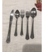 Vintage 5 Piece Oxford Hall &quot;Queen&#39;s Tapestry&quot; Stainless Flateware Japan - $242.97 MXN