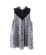 IZ Byer Black &amp; White Paisley Swing Top beautiful Lace Top w/ keyhole ba... - $19.80