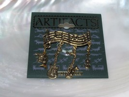 Estate JJ Artifacts 1986 Music Scale Notes w French Horn Guitar Sax Violin Charm - £9.74 GBP