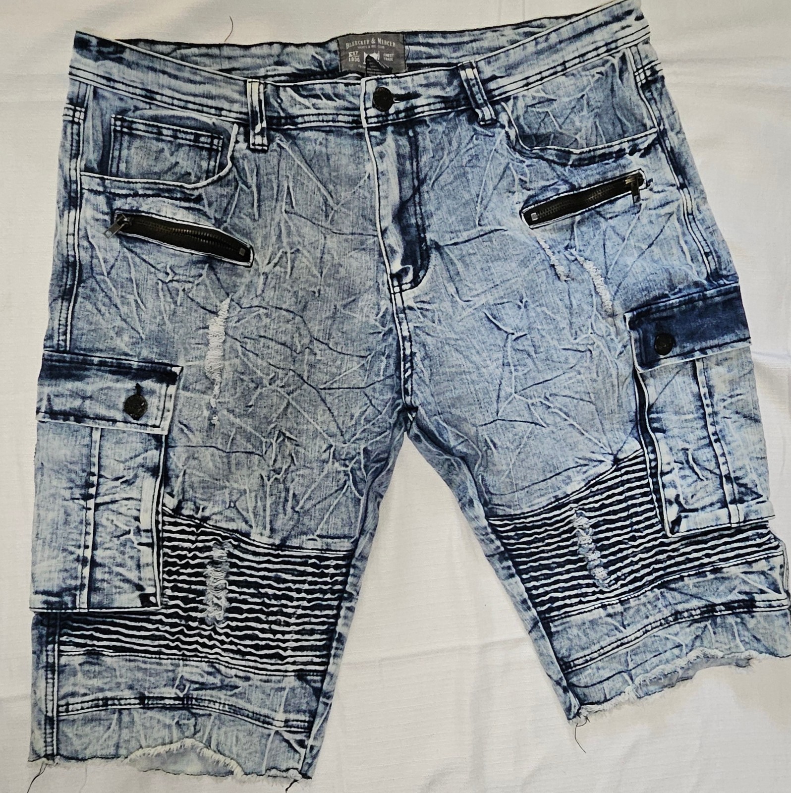 Bleeker &amp; Mercer Distressed Acid Wash Blue Jean Shorts Cutoffs Mens Size 40 - $16.50