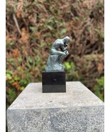 Contemplative Man – Bronze Sculpture. 19x7x10cm - 2Kg - $3,489.62 MXN