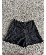 BCBGeneration Black Gray Sheer Lined Side Zipper Shorts Size 0 Mini Casual - $20.69 CAD