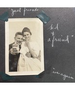 Vintage Photograph Cheeky Couple With A Bottle Of Liquor 1917 1 3/4&quot; x 2... - €14,04 EUR