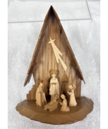 Vintage Hand Carved Wood Nativity Creche 6 1/4 T x 5&quot; W x 3&quot; D - €25,00 EUR