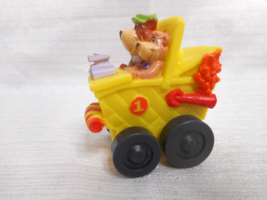 1990 Hardees Kids Meal Toy Hanna-Barbera Fender Bender 500 Yogi Bear &amp; B... - £4.32 GBP