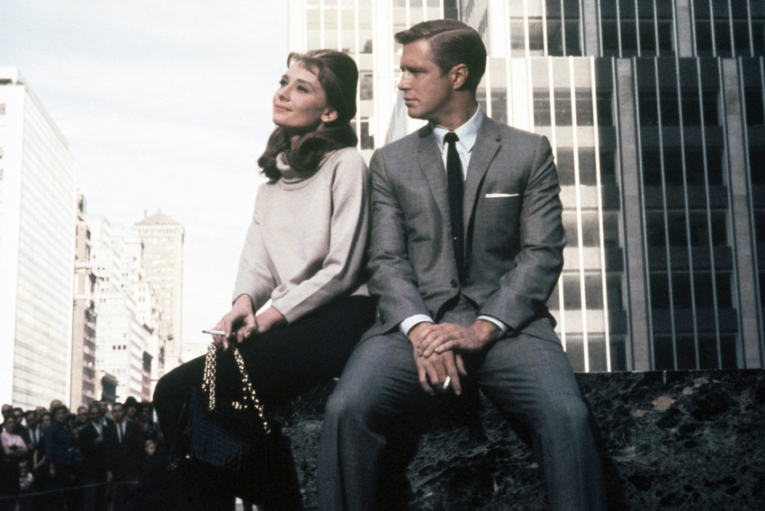 Audrey Hepburn and George Peppard in Breakfast at Tiffany's New York street Colo - £19.17 GBP
