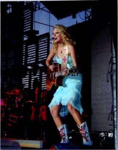 Primary image for Taylor swift full body pose on stage playing guitar 8x10 inch press photo