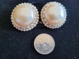 Vintage clip on earrings - £6.69 GBP