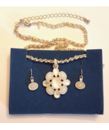 Avon Cluster Pendant Necklace Earrings NEW 2009 Silver tone &amp; White Stat... - €12,84 EUR