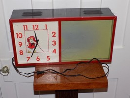 Vintage Dairylea Clock and Lighted Ad Can Sign - $252.45