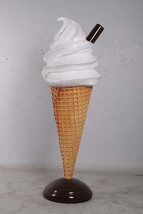 Soft Serve Vanilla Ice Cream On Base Over Sized Statue - £1,303.68 GBP