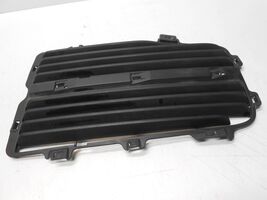2004-2006 Dodge Durango Front Passenger Right Grille 24906-A001 - $55.99