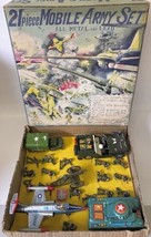 Ultra Rare Vintage 1950s Japan Tin &amp; Cast Metal 21-Piece Mobile Army Set In Box! - £1,443.30 GBP