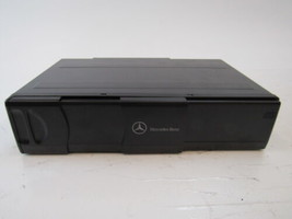 Mercedes R230 SL55 SL500 CD changer, 2208274642 SL600 SL65 - $76.79 CAD