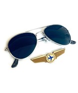 AIRLINES PILOT KIDS AVIATOR SUNGLASSES and WINGS PIN - $183.57 MXN