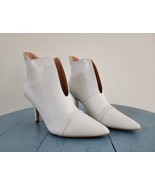 Coutgo Women&#39;s White High Heel Ankle Booties Size: 7 1/2 - $537.02 MXN