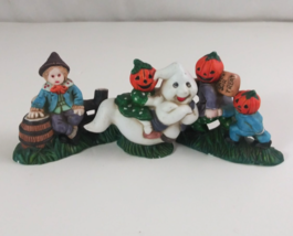 Vintage Set Of 3 Cute Halloween Jack O&#39; Lantern &amp; Scarecrow Small Figurines - $11.87