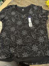 Woman&#39;s  Black &amp; White Halloween V-neck Top LARGE New Webs, Hats, Ghost,... - $11.76
