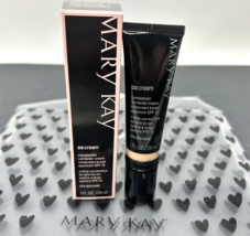 *FRESH * 2027 Mary Kay CC Cream Sunscreen Broad Spectrum SPF 15 Light to... - $302.57 MXN