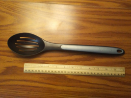 Calphalon 13 3/4&quot; Black &amp; Gray Nylon Plastic Cooking Serving Slotted Spoon - £15.00 GBP