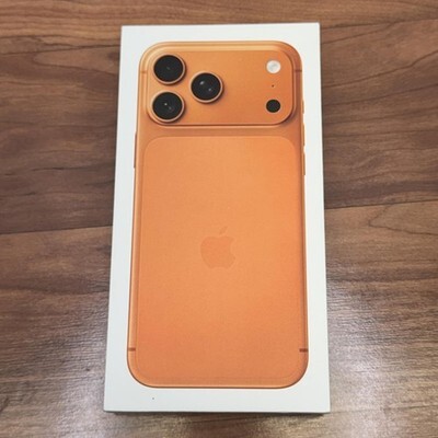 iPhone 17 Pro Max, 256GB,Cosmic Orange,Unlocked, New-In-Box,w/ 1 year AppleCare+ Item image 2