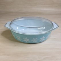 Vintage Pyrex 045 Turquoise Snowflake Oval Casserole Dish with Lid 2 1/2 qt - $49.39