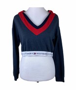 Tommy Hilfiger Top Womens Medium Grey Red Logo Cropped V-Neck Hooded Retro - $18.98 CAD