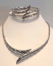 Crown TRIFARI Front Hook Choker Necklace and Clamper Bracelet Silver Tone - £108.26 GBP