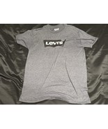Levi’s Heather Gray Logo T-Shirt Men’s Medium Short Sleeve Casual Tee - $94.06 MXN