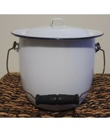 Vintage ~ Enamelware Pot ~ Lid &amp; Handle ~ 9.5&quot; Dia. x 8&quot; Tall ~ White &amp; ... - $1,488.27 MXN