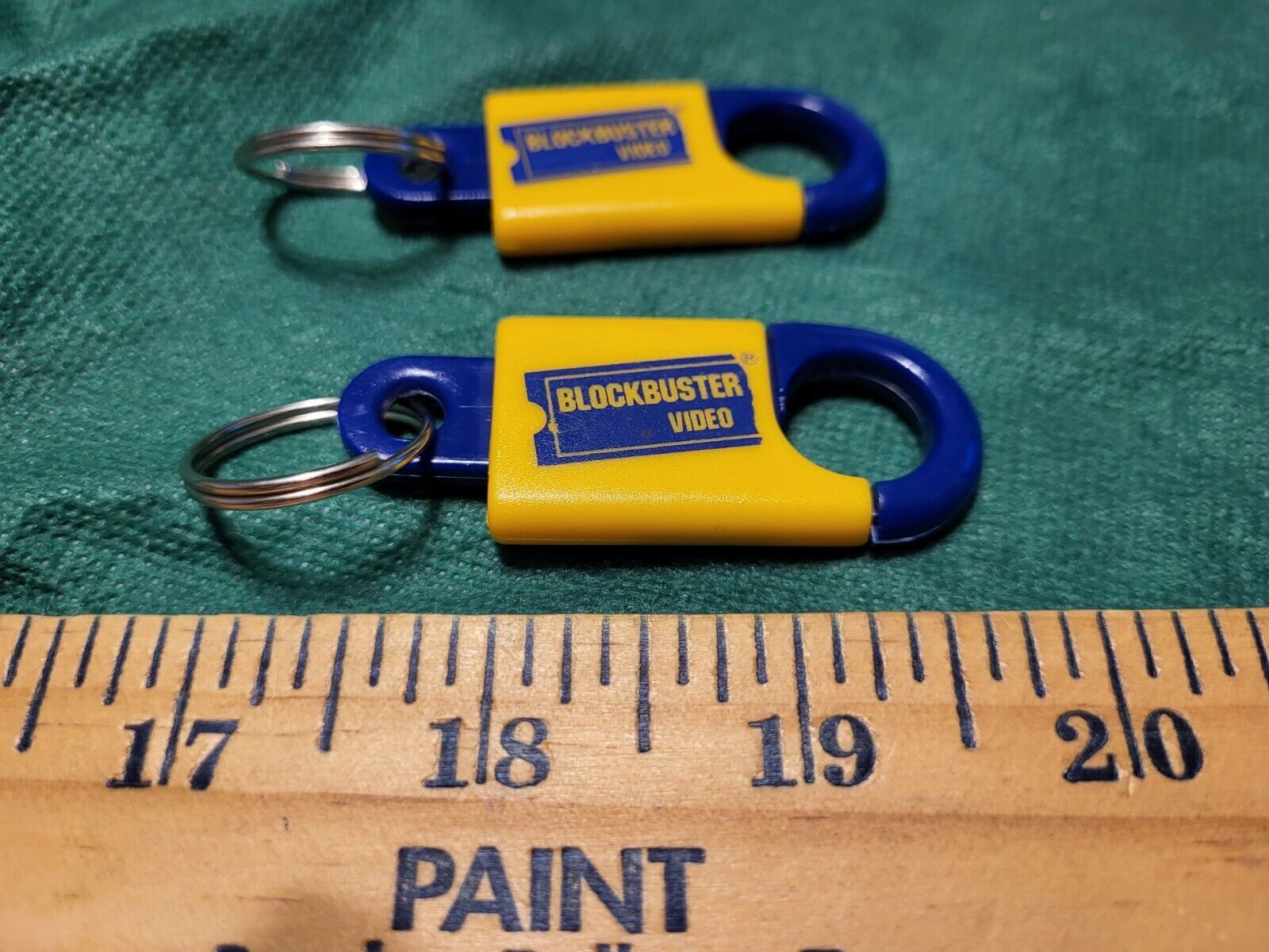 LOT OF 2 VINTAGE BLOCKBUSTER VIDEO PLASTIC KEY RING KEY CHAIN NEW! FREE ... - $9.99
