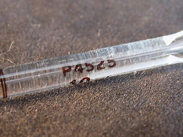 VOLUMETRIC GLASS PIPETTE 10uL .01mm PYREX lab Pipet P4525 Reusable - £3.90 GBP