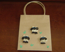 Sheep Gift Bag with hHandcrafted Paper Quilled Sheep New - $9.99