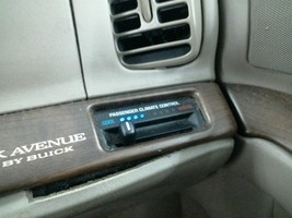 Temperature Control Passenger Side Dash Auxiliary Fits 97-05 PARK AVENUE - €44,13 EUR