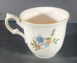 MIKASA RENAISSANCE MONIQUE TEA CUP #D4901 (Chip on bottom) - £3.66 GBP