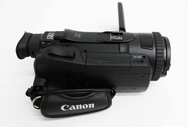 Canon XA70 UHD 4K30 Camcorder with Dual-Pixel Autofocus  image 4