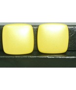 VINTAGE YELLOW SQUARE BUTTON POST EARRINGS - £3.14 GBP