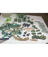 Large Bag Of Plastic Toy Soldiers Red Green And Brown With Tanks Planes ... - €10,74 EUR