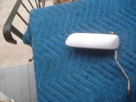 2001 FORD MUSTANG LEFT OUTER DOOR HANDLE OEM USED SILVER 2004 2003 2002 ... - $1,392.95 MXN