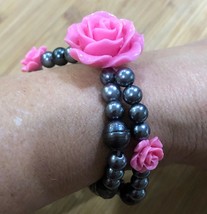 Pink Rose Gray Cultured Pearls Bead 2 Strand Layered Handmade Bracelet Stretch - £31.45 GBP