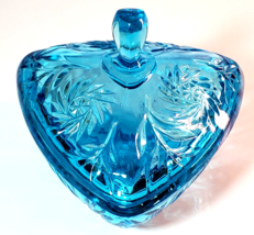 VTG Mid Century Hazel Atlas Aqua Blue Glass Triangle Pinwheel Candy Dish w/Lid - £15.07 GBP