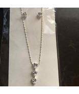 Charlestone crystal heart necklace &amp; earrings set - $376.03 MXN