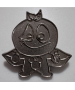 Disney Orangee Deebees Chaser Orange Bird 2011 Hidden Mickey Pin 82821 - $221.44 MXN