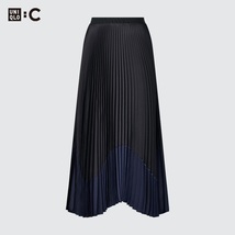 Uniqlo C Pleated Skirt Black Size Small - $98.90