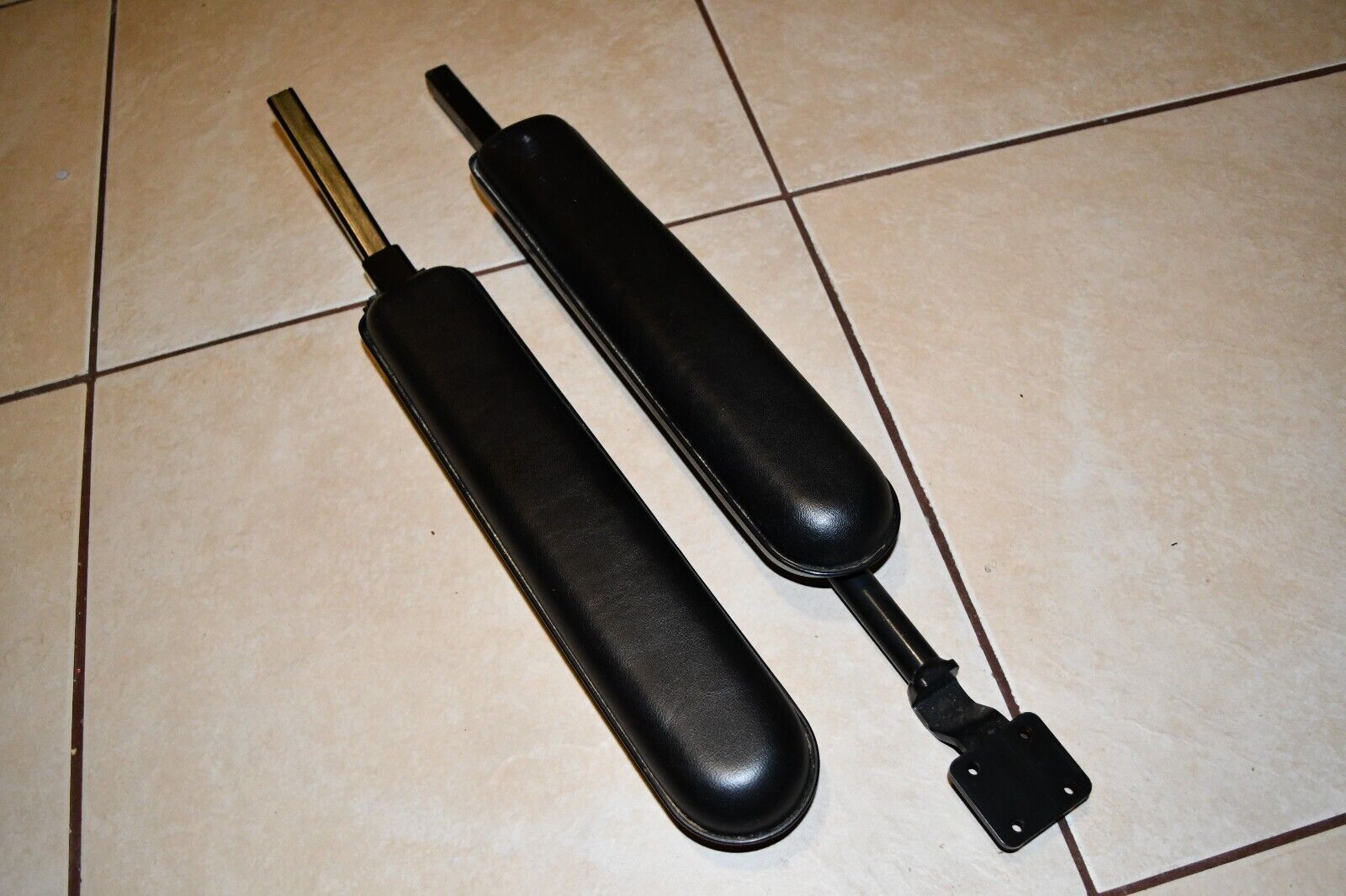 QUANTUM EDGE J6 POWER WHEELCHAIR ARMS ARMRESTS PAIR 516b3 - $106.95