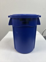 Rubbermaid Mini BRUTE Trash Can  4.5&quot; Salesman Sample Blue - $17.41