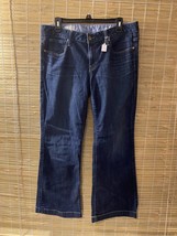 Gap 1969 Forever  Women&#39;s 31/12 Cotton Blend  35” X 29” - $8.05 CAD